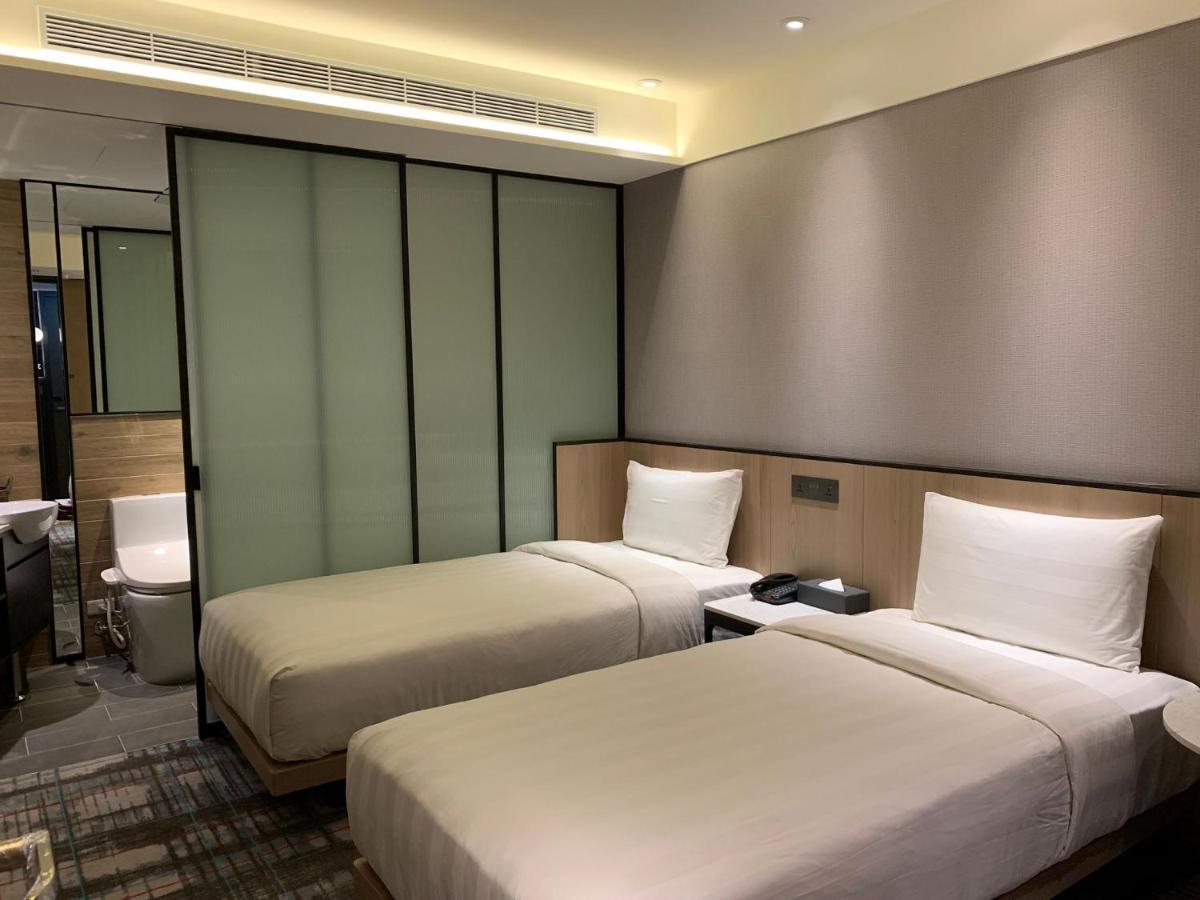 Midtown Richardson Hotel 4*