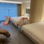 Golden Garden Hotel