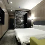 Mayer Inn
