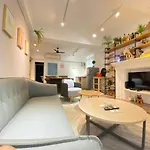 Oct Hot 82Family Villa