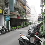 Dahshin Hotel