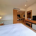 Rainbow Hotel