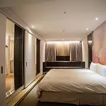 Artinn藝築文旅-台北站前館