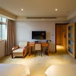 Rich & Free Hotel - Fuzhong 富逸旅趣-板橋府中館