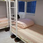 橙舍一館 Tw Hostel I