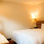 Hub Hotel Banqiao Branch