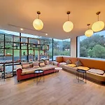 Yanmin Hot Spring Resort