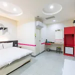 柜富賓王旅店-台北館 Giant Rich King Plaza Hotel