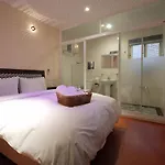 Happiness Inn