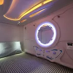 橙舍二館 Tw Hostel 2