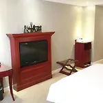 Mrt Hotel