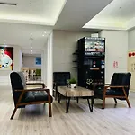Apause Inn