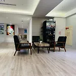 Apause Inn