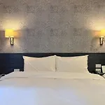 泊居旅店 Oursinn Hotel