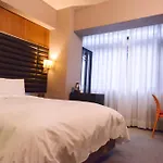 新麗旅店 Newful Hotel