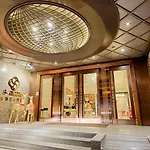 S Aura Hotel