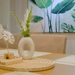 Beautiful Spacious 5B3B 4 Min Zhongxiao Dunhua Mrt 五房三衛 步行4分到忠孝敦化捷運