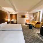 Via Hotel Breeze
