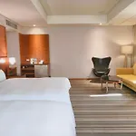 Via Hotel Breeze