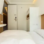 Muiu Capsule Inn