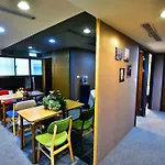 U Hotel-Ximen