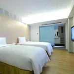 New Stay Inn - Taipei Main Station