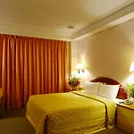 Empire Hotel
