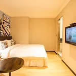 Just Live Inn-Taipei Station