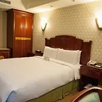 Royal Palace Hotel
