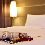 Amici Hotel Six Star Hostel