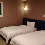 Sparkle Hotel Taipei Bridge