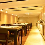 Noble Hotel