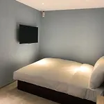 Donni Room For Rent