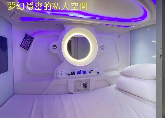 Hey Bear Capsule Hotel