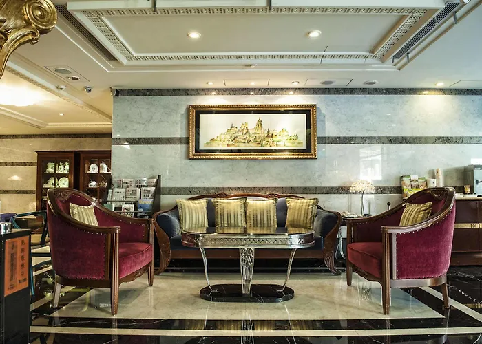 Royal Palace Hotel