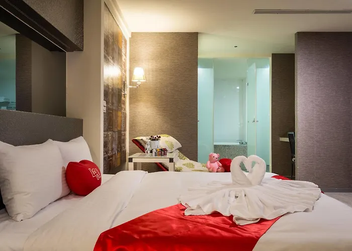 Sparkle Hotel Taipei Bridge