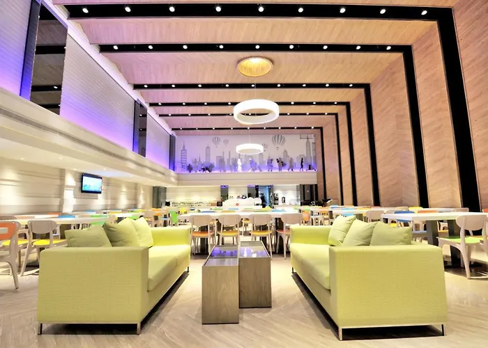 Green World Hotel - Zhonghua
