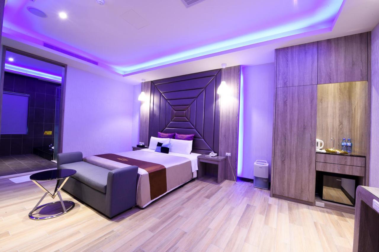 Purple Rainbow Hotel 3*