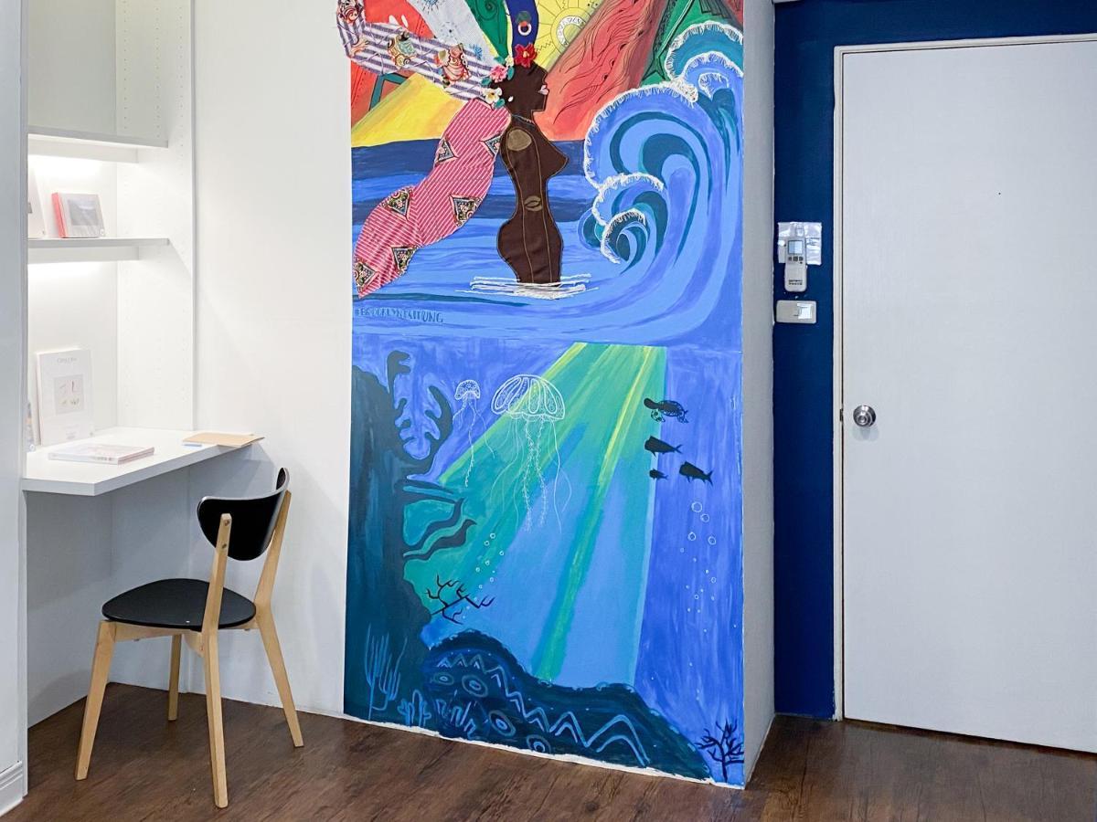 Hostel Flip Flop - Main Station