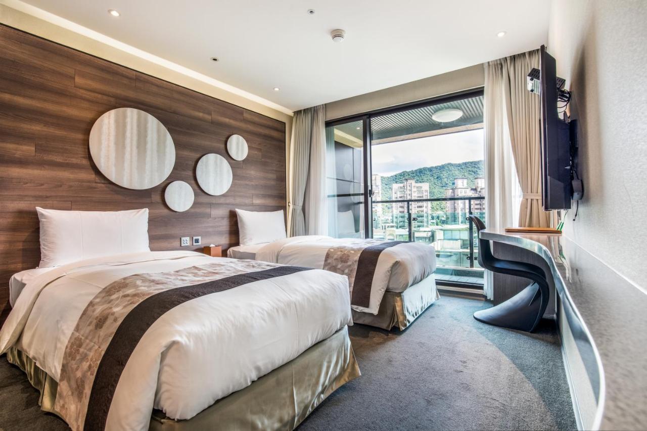 World Songshan Hotel 4*