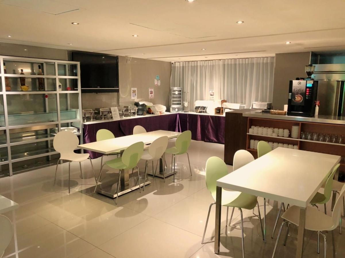 Green World Mai - Zhongshan Hotel
