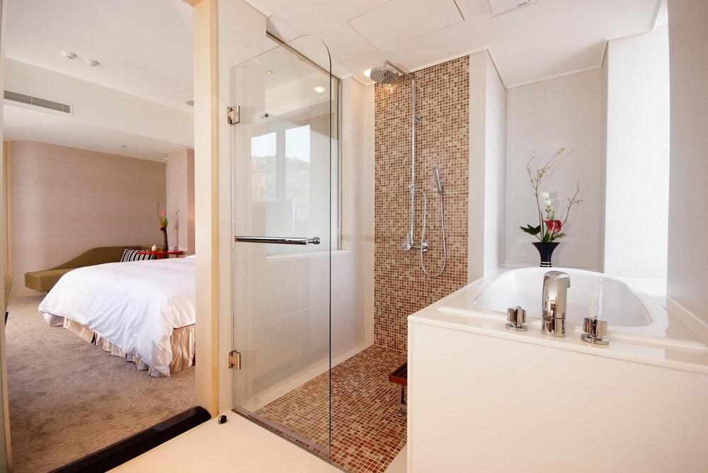 Grandee 4* Taipei