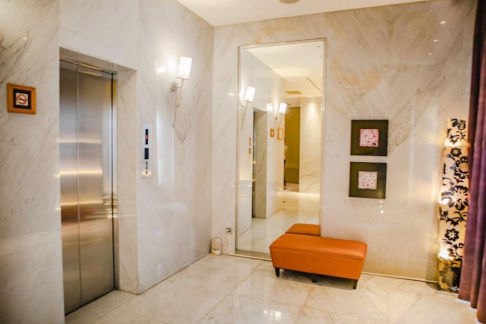 Grandee Hotel 4*