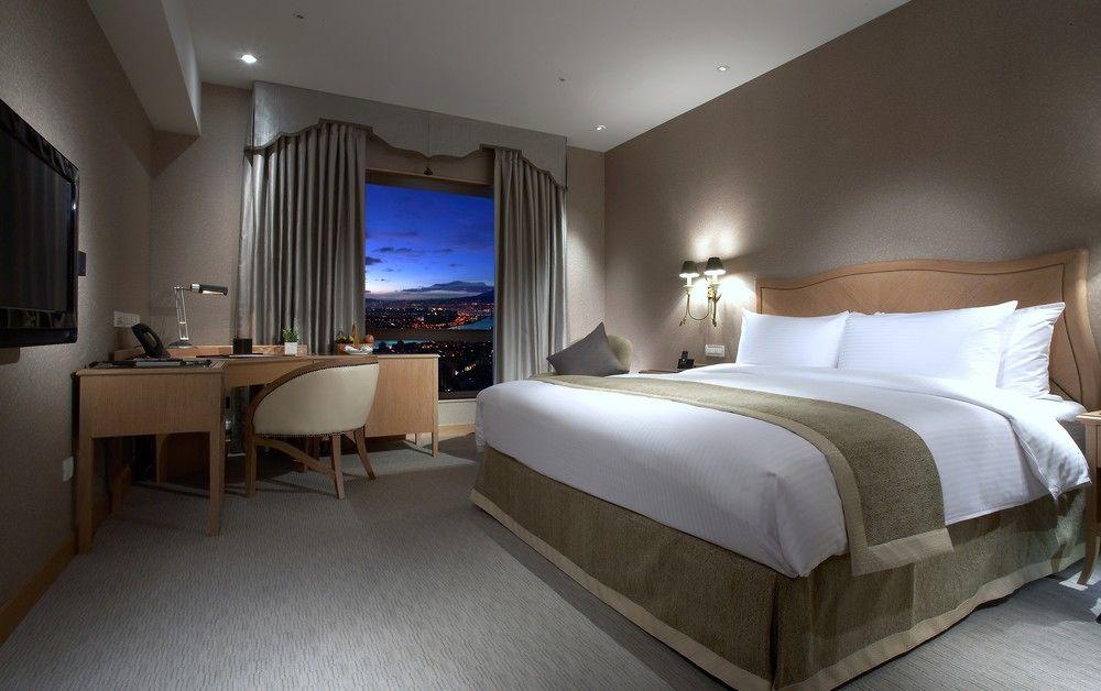 Chateau De Chine Xinzhuang Hotel 4*