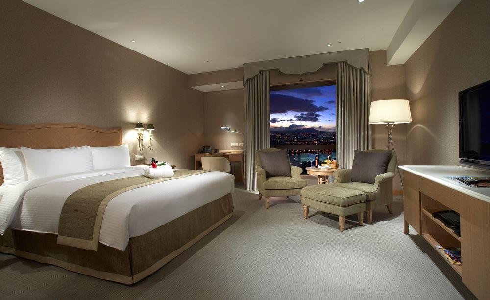 Chateau De Chine Xinzhuang Hotel 4*