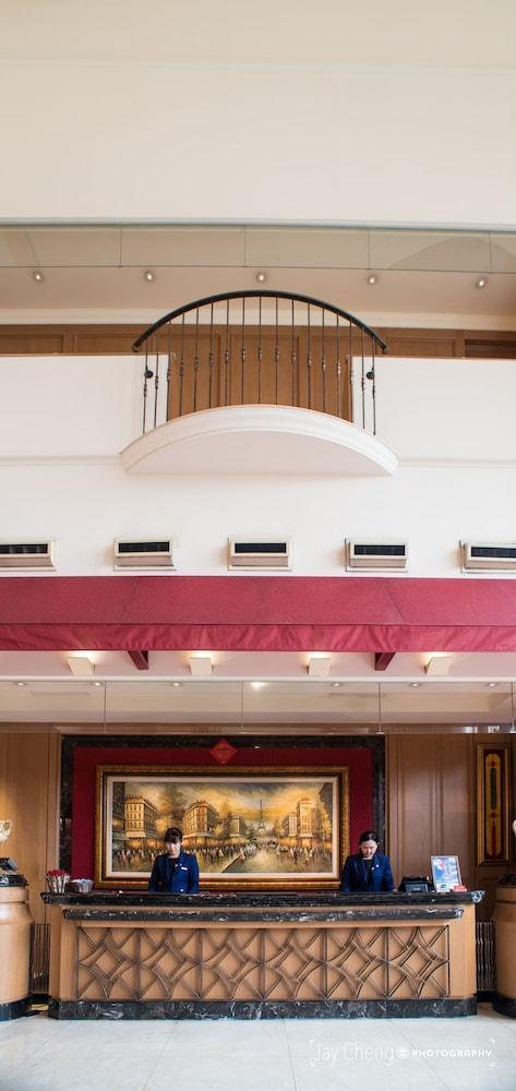 Hotel Chateau De Chine Xinzhuang 4*