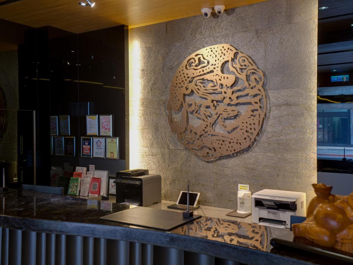 East Dragon Penginapan Taipei
