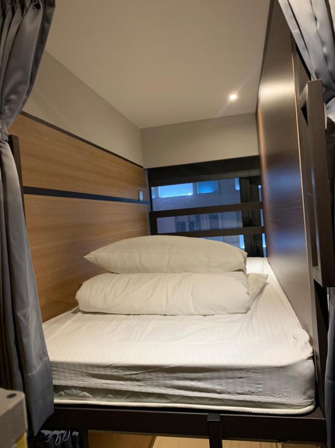 Travel Hotel kapsul 2*
