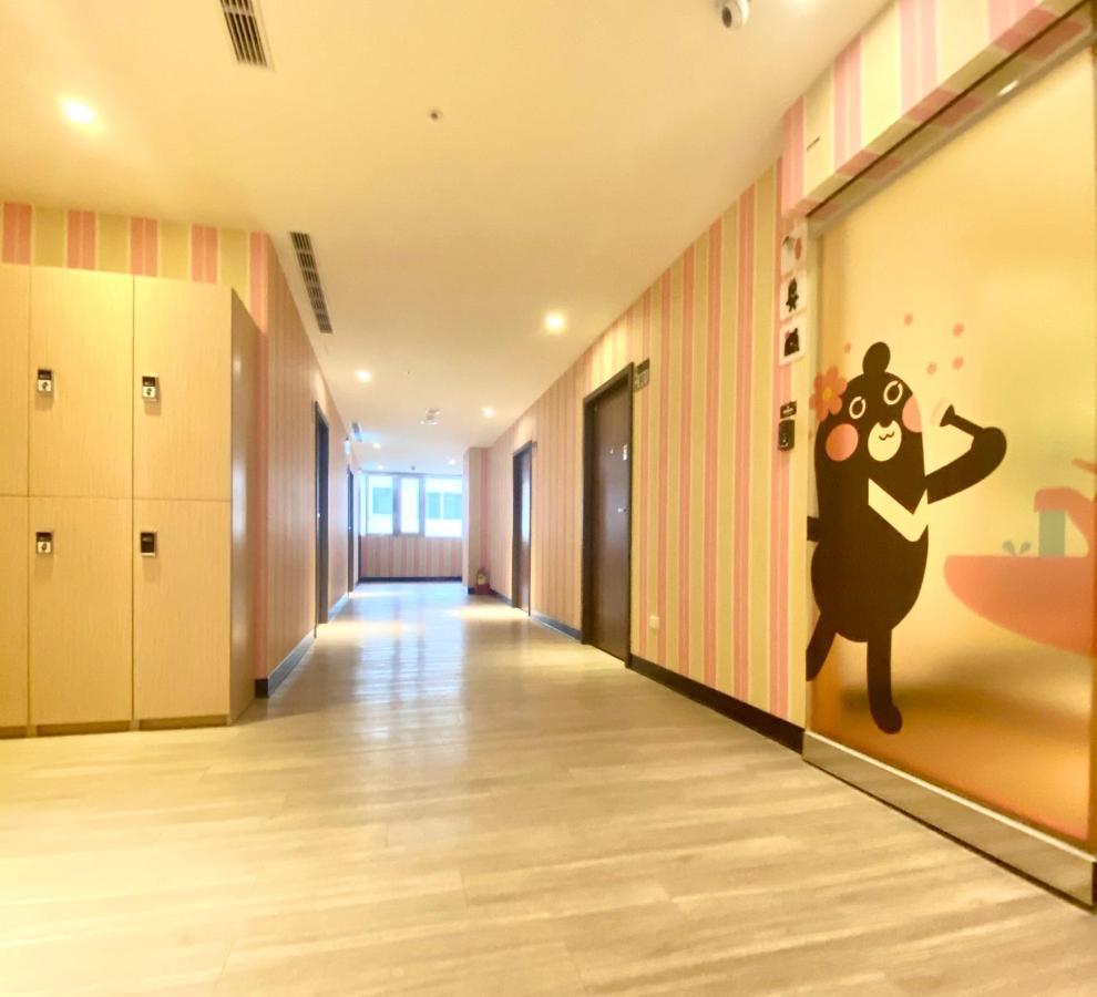 Hey Bear Capsule Taipei