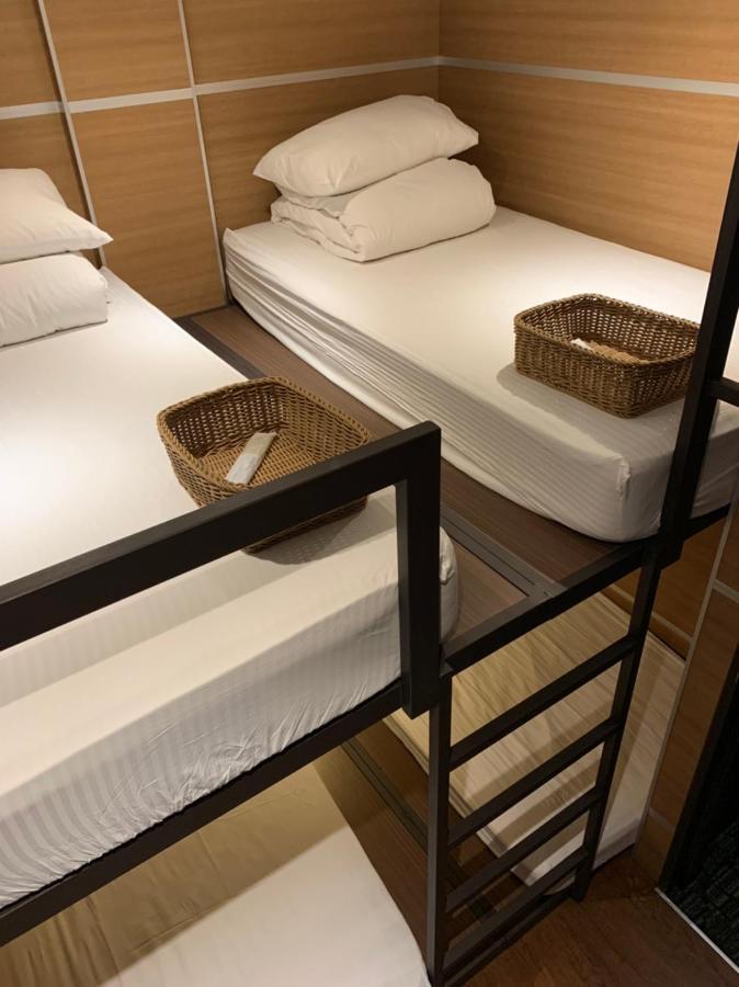 Travel Hotel kapsul Taipei